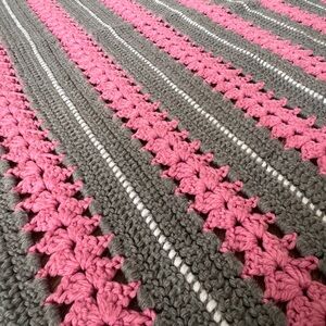 Scalloped Crochet Blanket